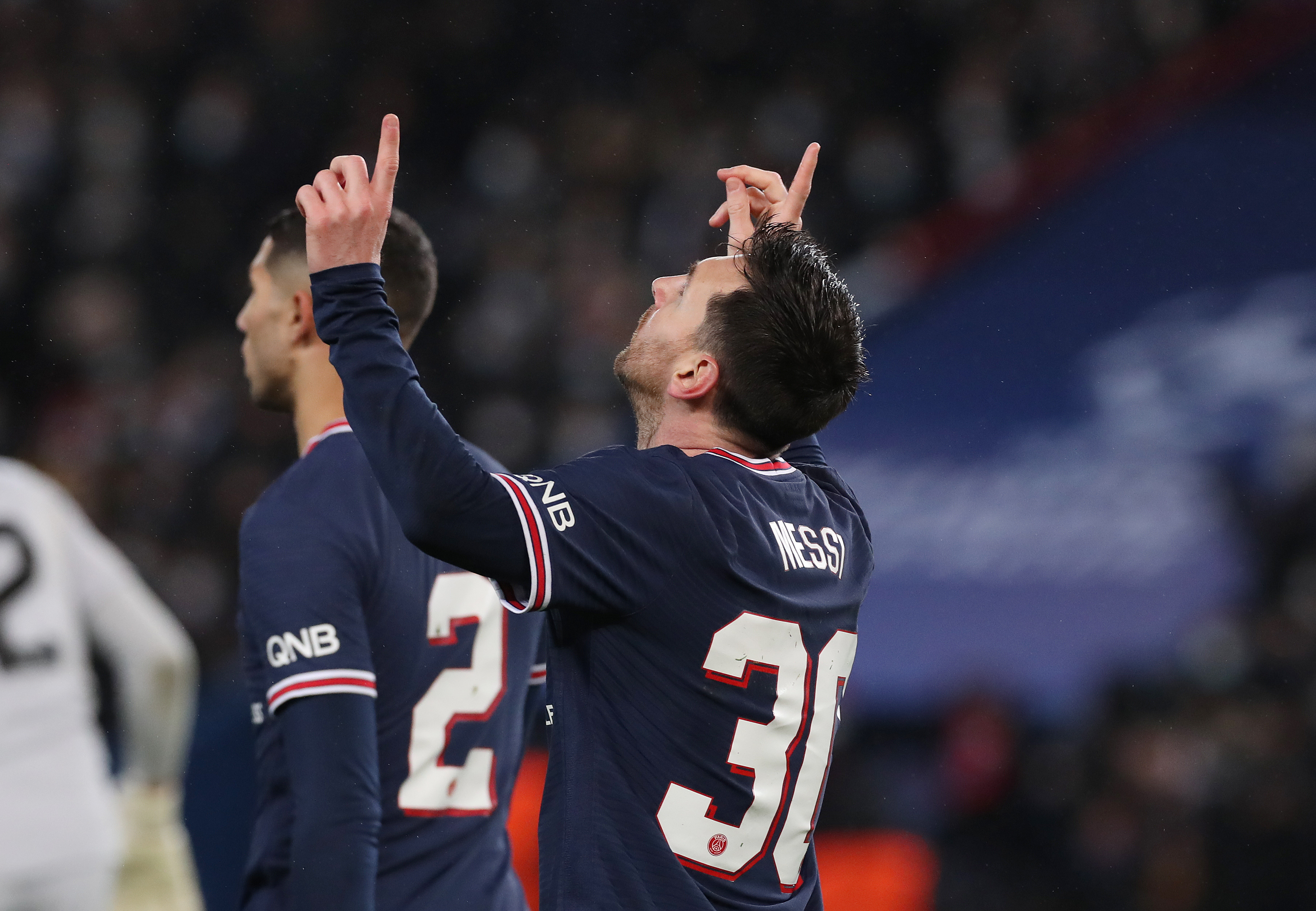 开云体育官方网站-包含阿贾克斯双胜之喜，四强之路充满逆进之兆的词条