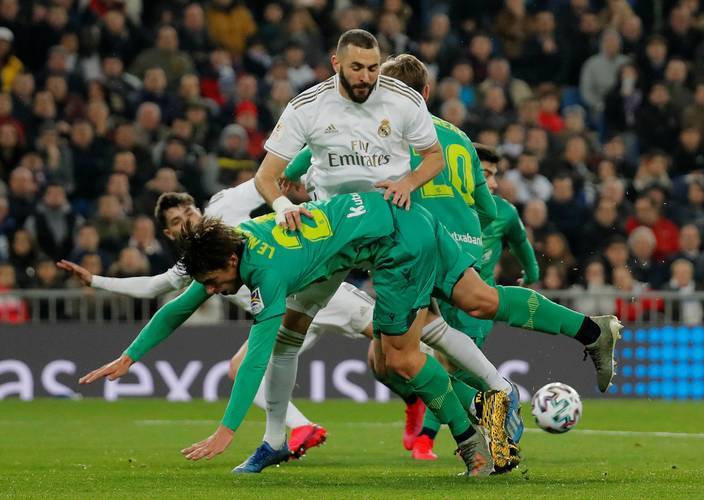 开云体育官方网站-关于皇家社会俱乐部与球员卡纳opinion纳斯续约成功的信息