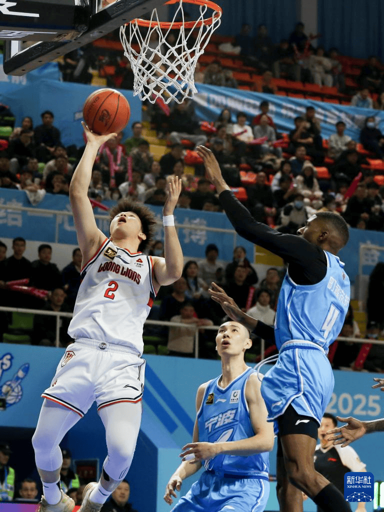 CBA球队新帅上任，振兴球队成为首要任务的简单介绍