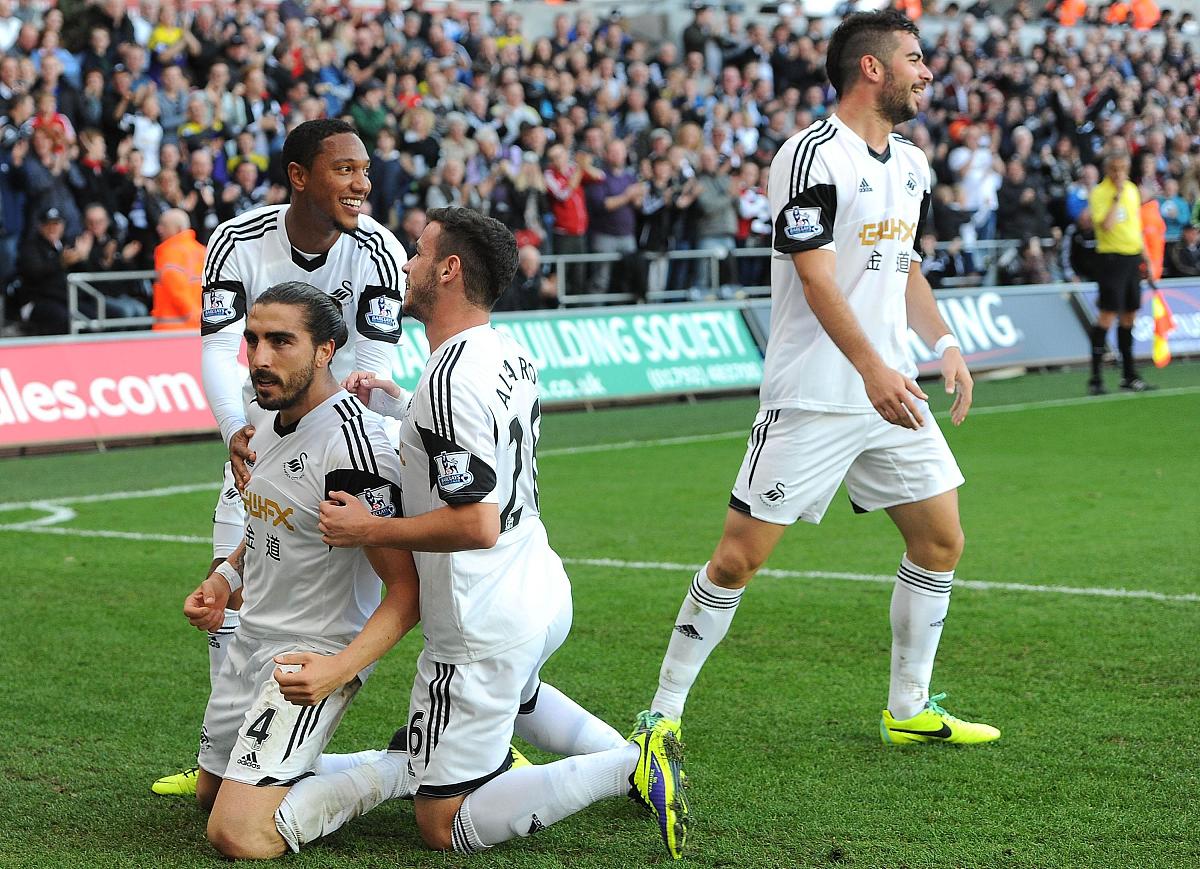 包含南安普顿坐镇主场，击败斯旺西继续领跑的词条