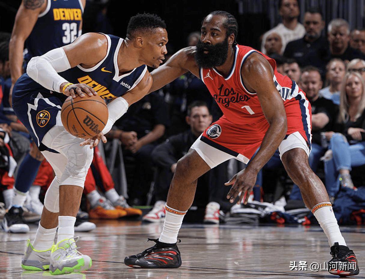 开云体育app-哈登遭遇伤病困扰，篮网队面临挑战