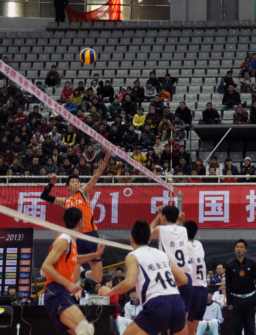 开云体育登录-精彩扣篮集锦，点燃球迷热情的简单介绍