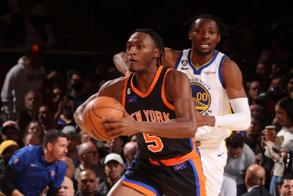 关于惊险一战！猛龙逆转尼克斯的信息