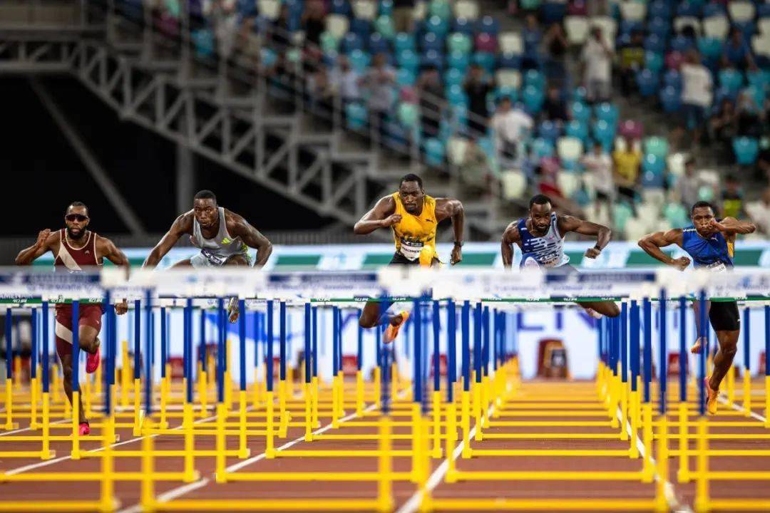 超级联赛决战略增添悬念，精彩瞬间连连不断的简单介绍