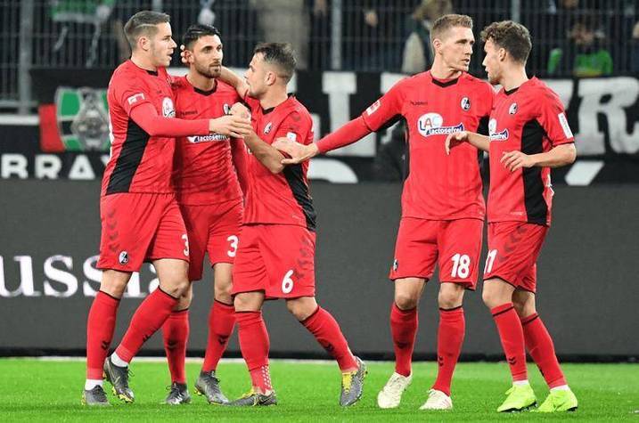 弗赖堡在客场遭遇惊险逆转，失分遗憾的简单介绍