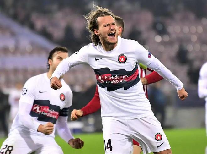 瑞士队在苏黎世与丹麦队进行友谊赛