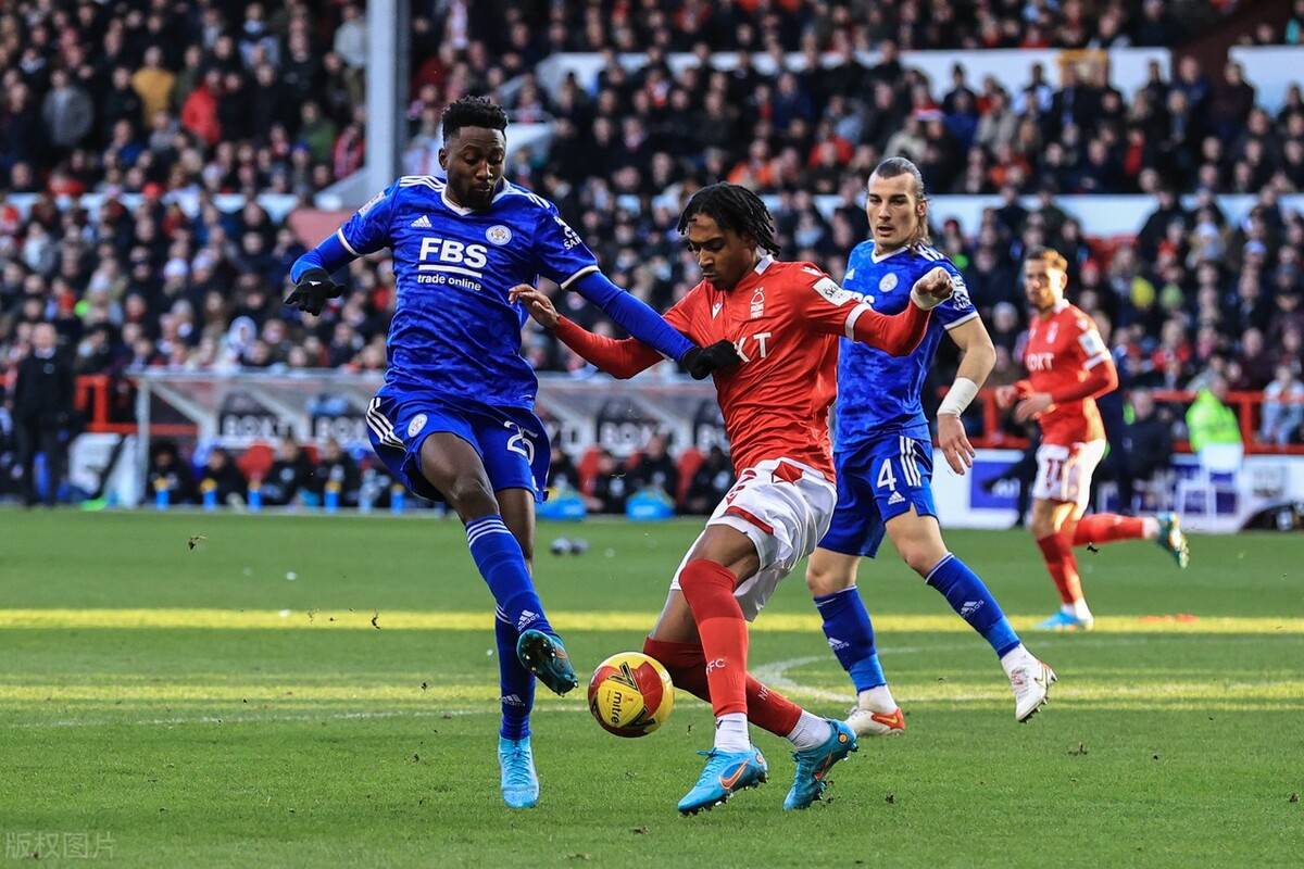 开云体育官方网站-边路进攻，绝杀一役震撼整个联赛