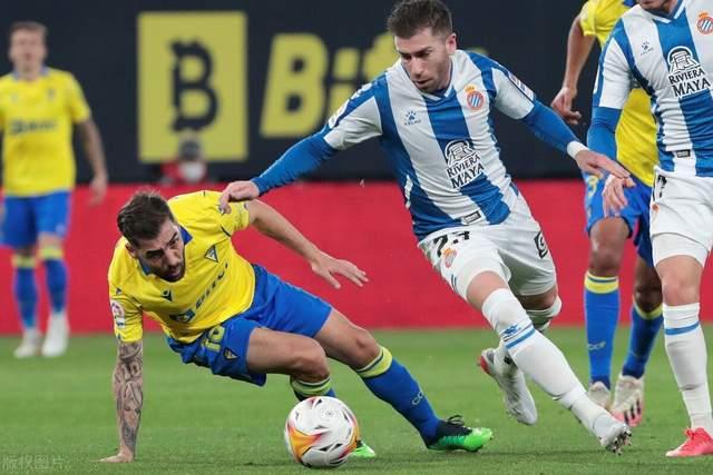 开云体育入口-包含切尔西客场逼平桑普多利亚，暂居积分榜第一位的词条