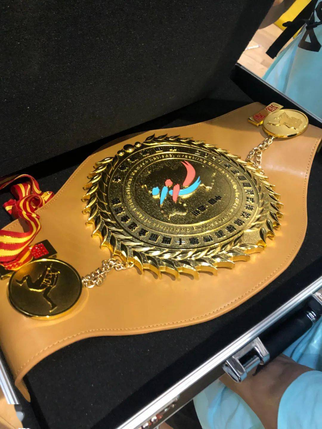 巴哈马运动员勇斗强手，勇夺桂冠