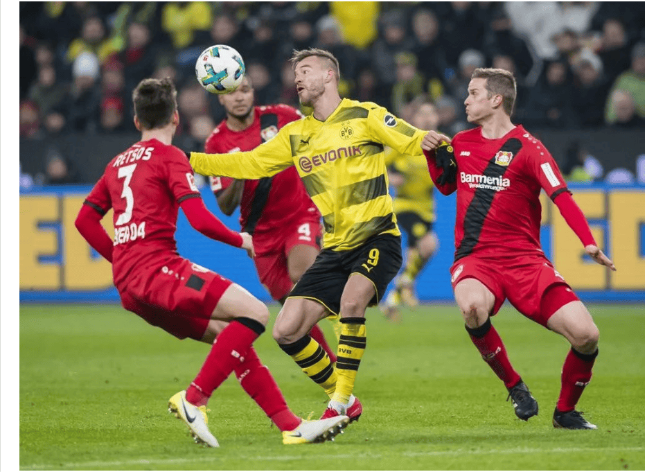 多特蒙德攻势猛烈，轻松战胜对手