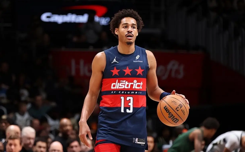 开云体育app-雄鹿队实力雄厚，主场获胜更上一层楼