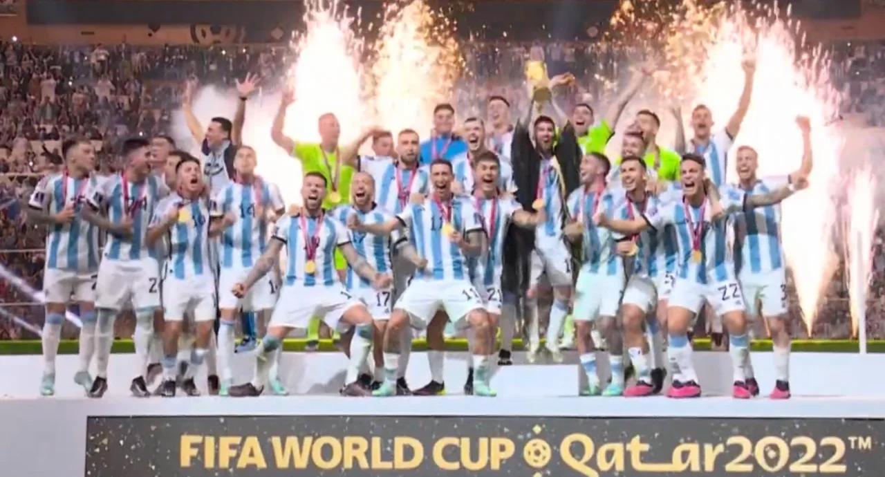 包含篮球世界杯决赛，全球球迷热情关注，谁将笑到最后？的词条