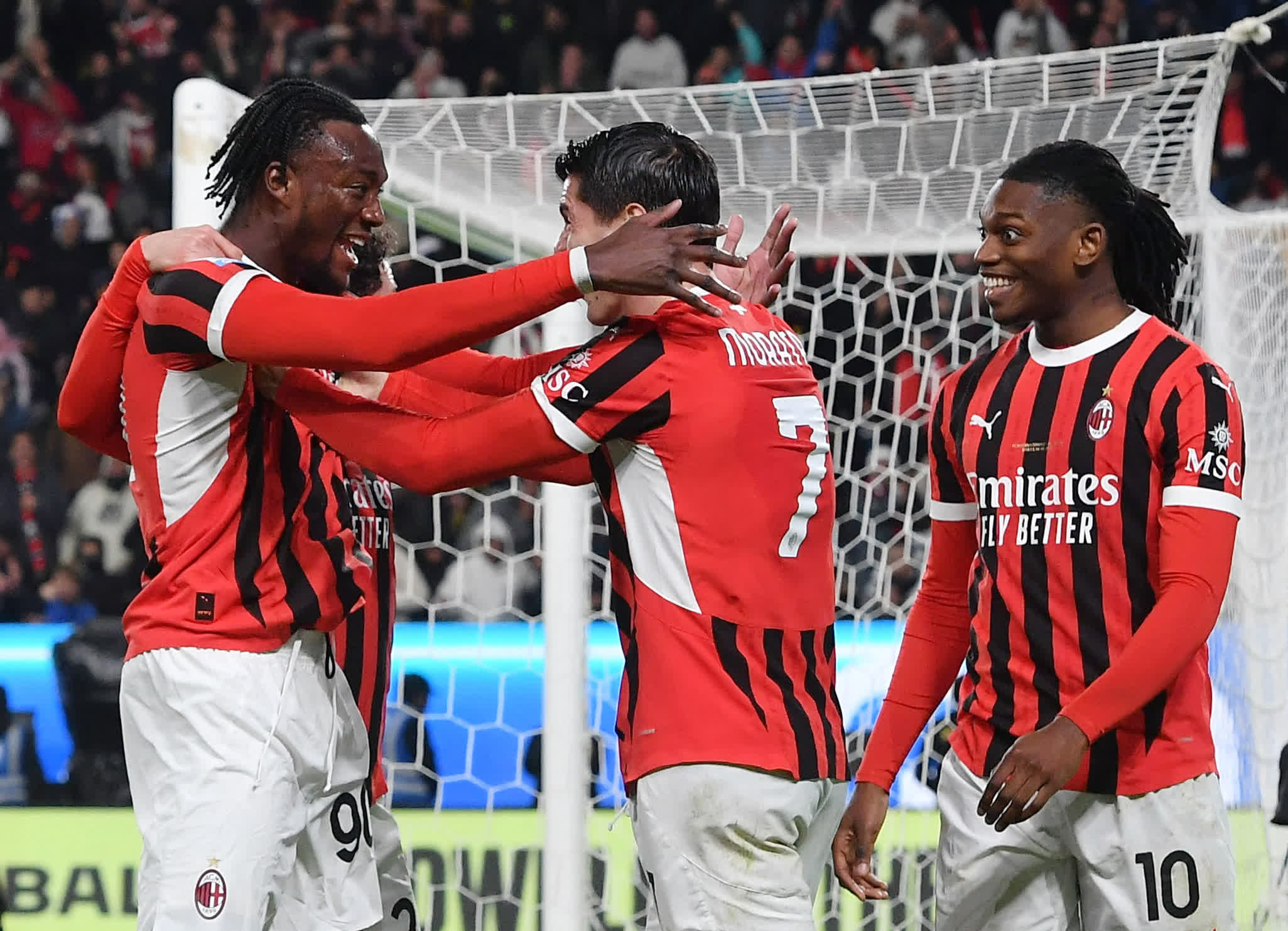 开云体育app-AC米兰豪取三分，稳步追赶领头羊