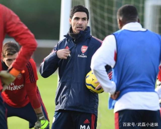 阿尔科宁保持不败，维持领跑地位