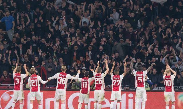 开云体育中国-包含阿贾克斯与皇家马德里交锋赛事悬念重重的词条