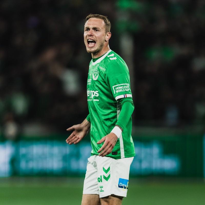 圣埃蒂安前锋发挥稳定，全队士气高涨的简单介绍