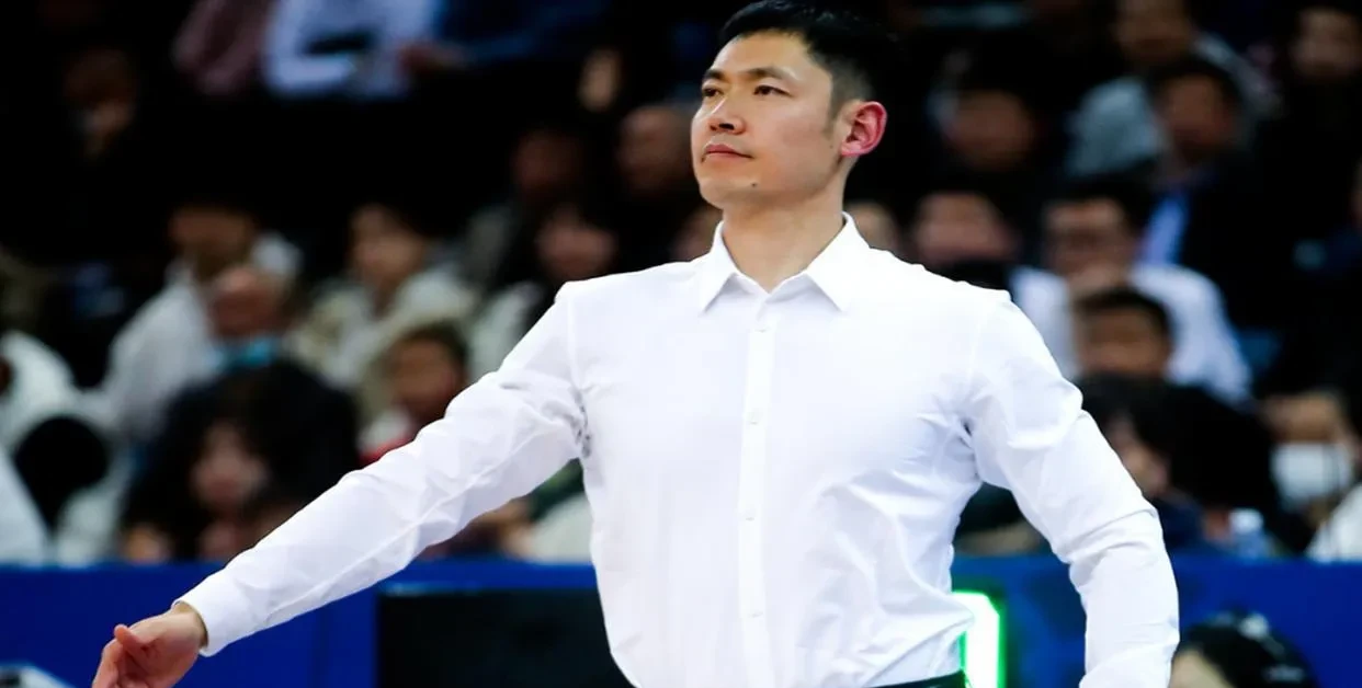 纳尔纳斯球队主帅变动，带来不同战术布置