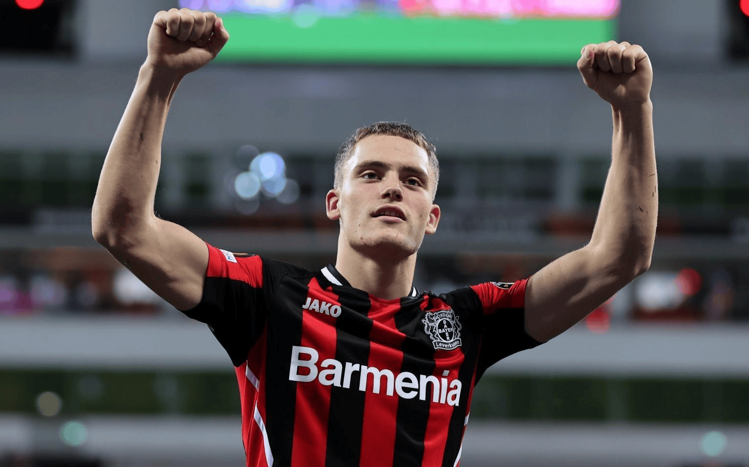 勒沃库森在主场逆转了美因茨，完成了胜利的简单介绍