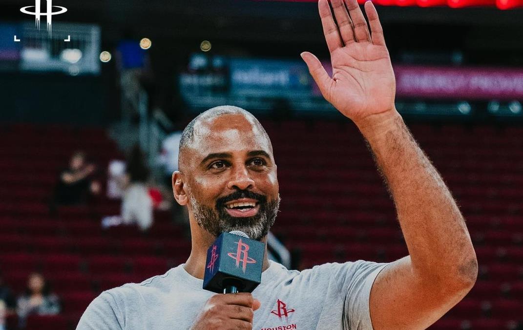 开云体育登录-格雷扎队资深球员表现出色，或被看好在下场比赛中发挥关键作用