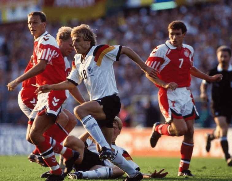 开云体育中国-塞维利亚取得关键胜利，莱比锡助力晋级