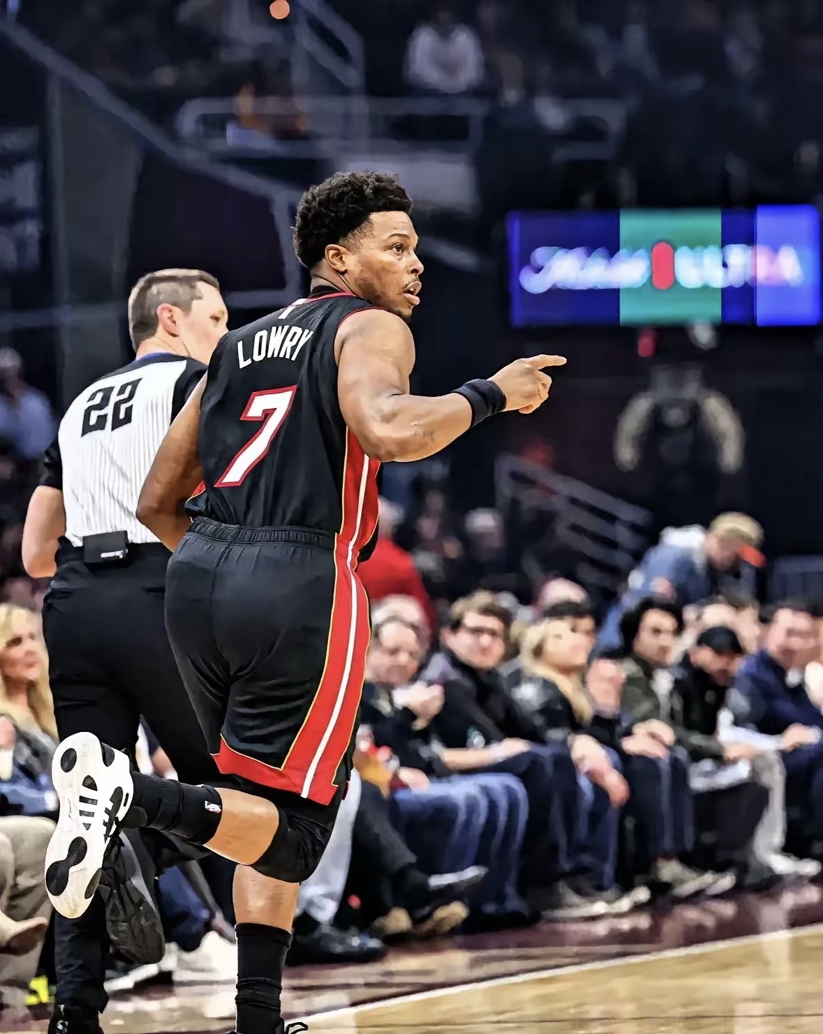 76人队老将退役，结束了辉煌的职业生涯