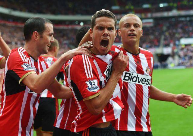 开云平台-关于后防线组织出色，球队稳操胜券的信息