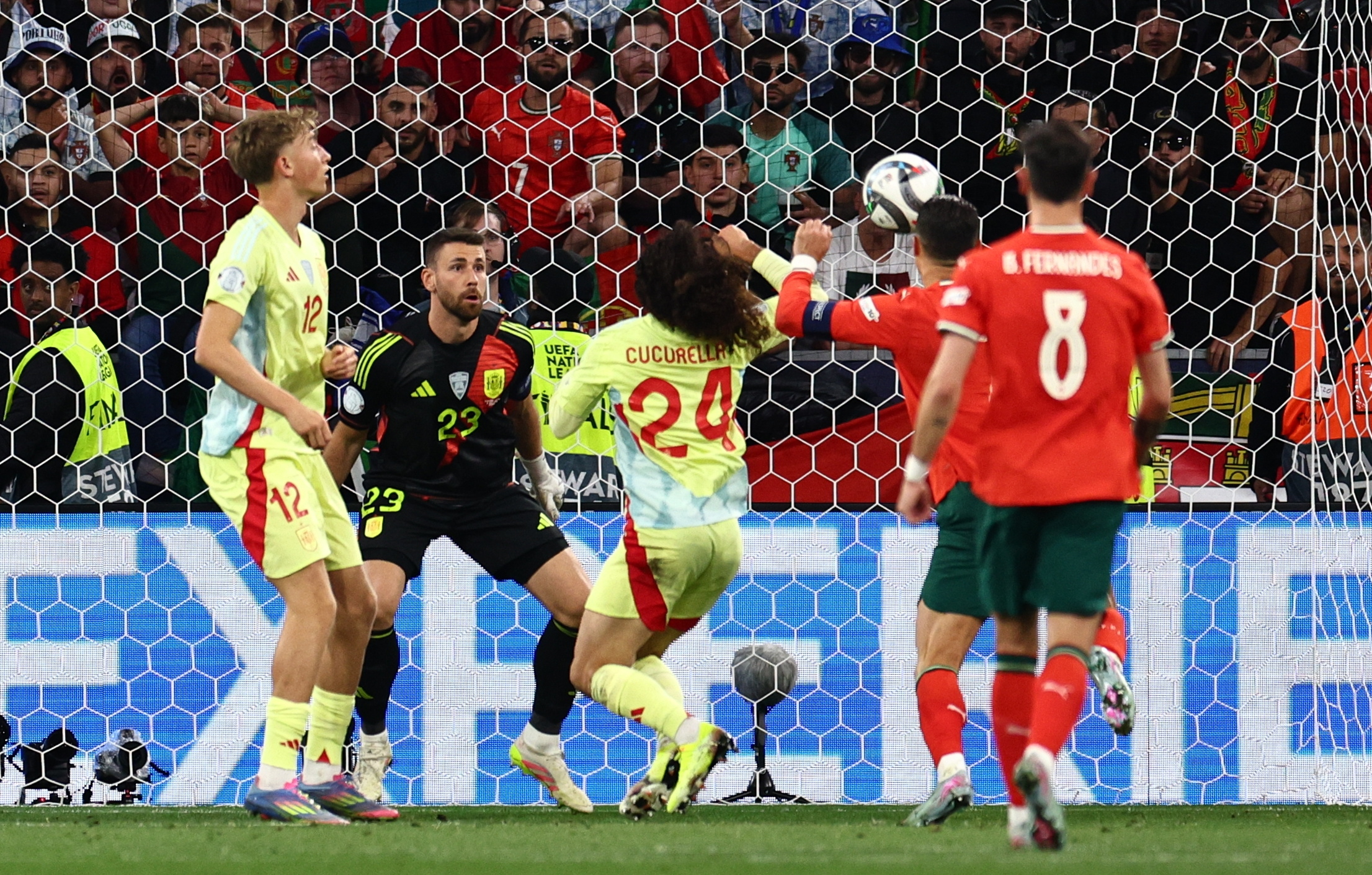 豪门对决！欧洲最强足球队争夺冠军