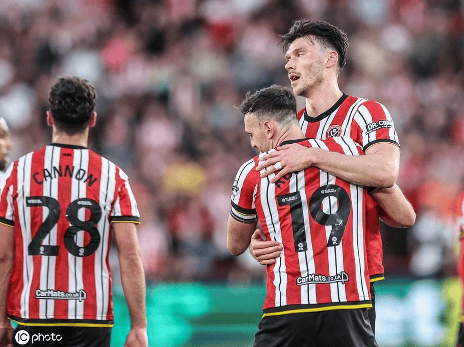 开云体育-阿森纳主场艰难取胜，谢菲联力保不败