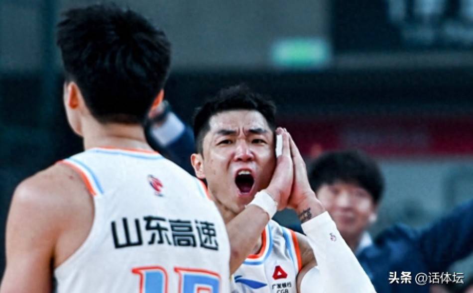 开云APP-山东男篮豪取胜利，跻身季后赛行列