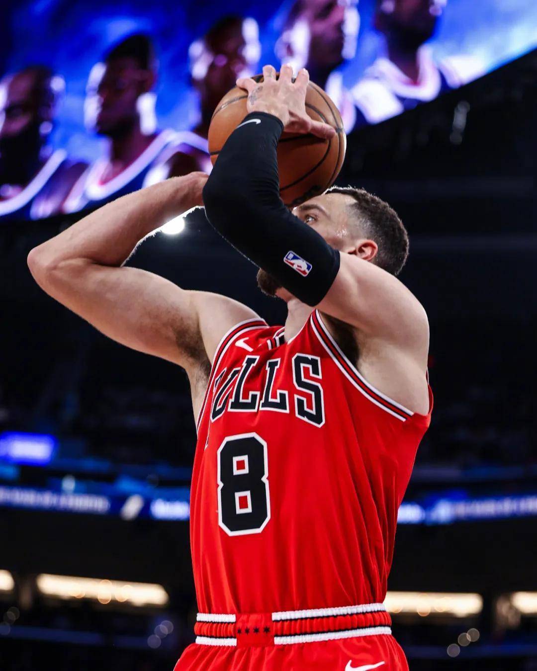 公牛球星拉文因脚踝受伤将缺席数场比赛的简单介绍