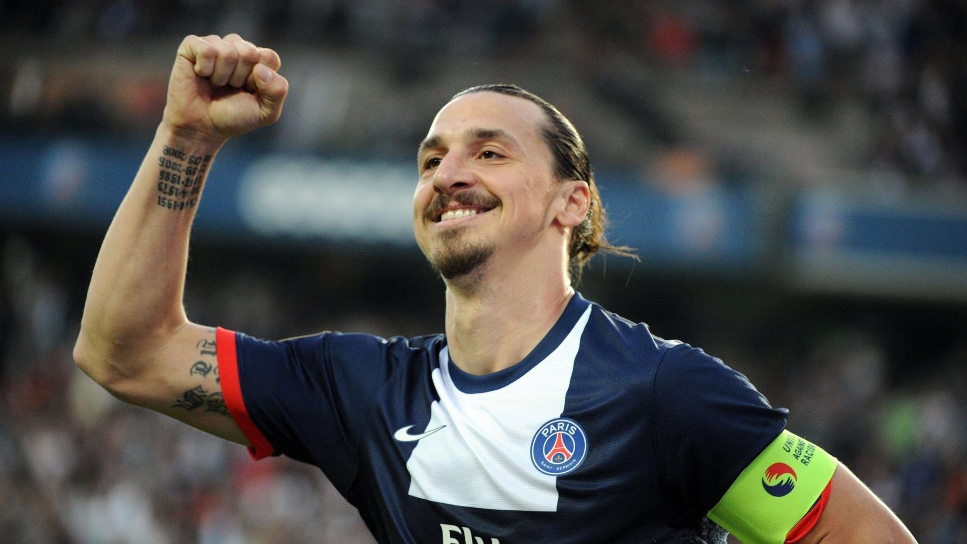 时空交错的高歌,当利拉德在美加墨世界杯之夜点燃篮球的火焰 一场跨越维度的个人世界杯,见证巨星如何用投篮改写狂欢的叙事